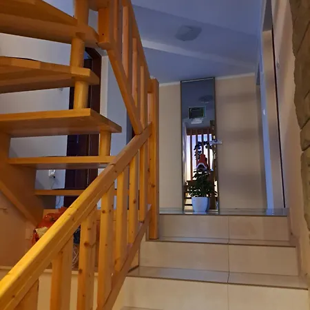 Homestay Jarmar Brenna