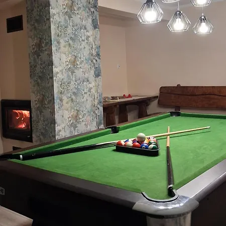 Séjour chez l'habitant Jarmar - Sala Kominkowa Z Bilardem, Wewnetrzny Oraz Zewnetrzny Plac Zabaw Brenna