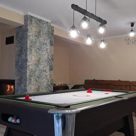 Séjour chez l'habitant Jarmar - Sala Kominkowa Z Bilardem, Wewnetrzny Oraz Zewnetrzny Plac Zabaw
