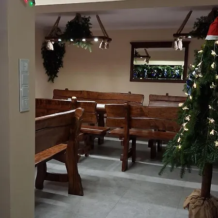 Jarmar - Sala Kominkowa Z Bilardem, Wewnetrzny Oraz Zewnetrzny Plac Zabaw Séjour chez l'habitant