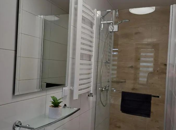 منزل للإقامة Jarmar برينا